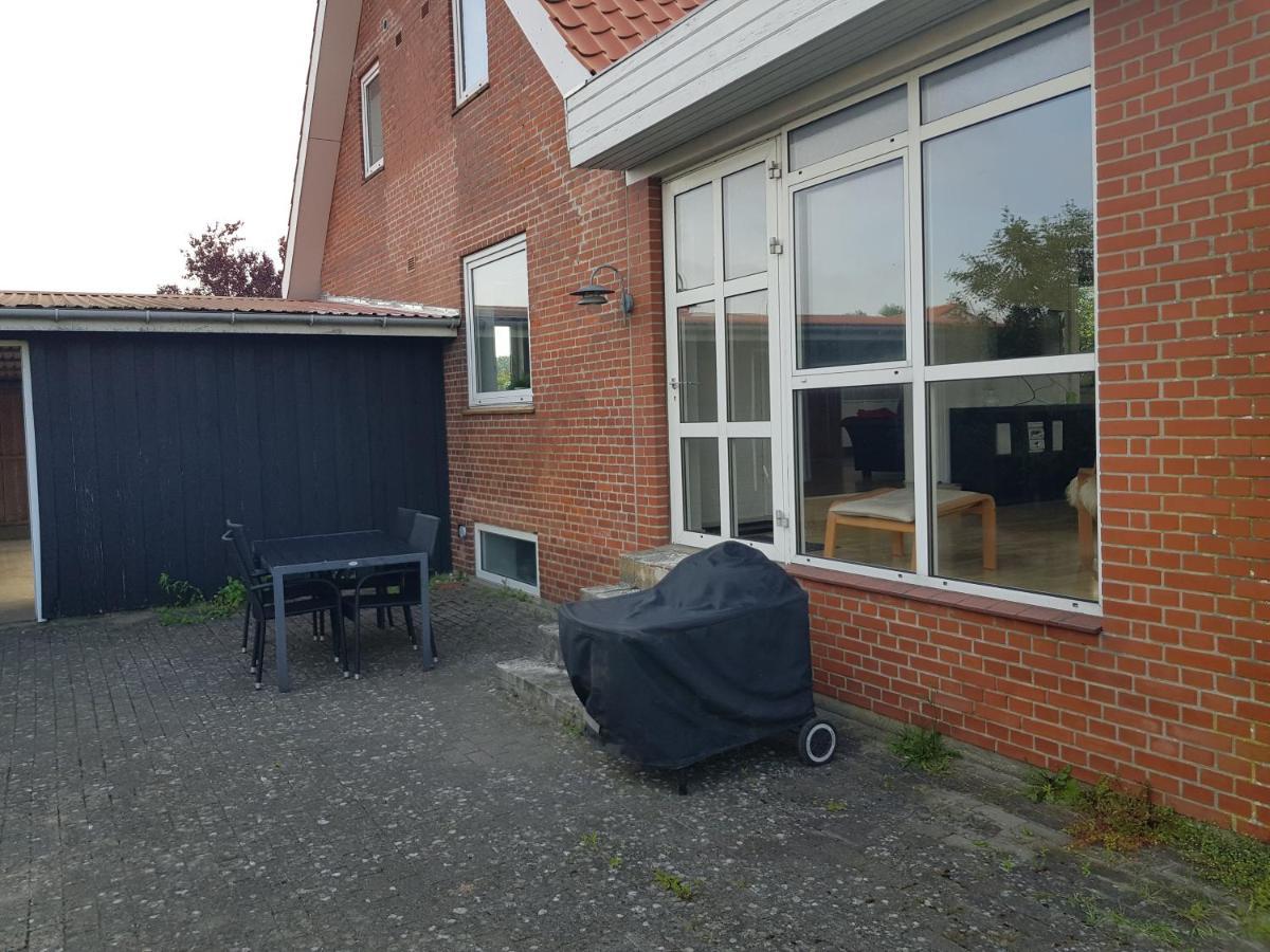 Villa Hus Til Stor Familie Bredebro Exterior foto